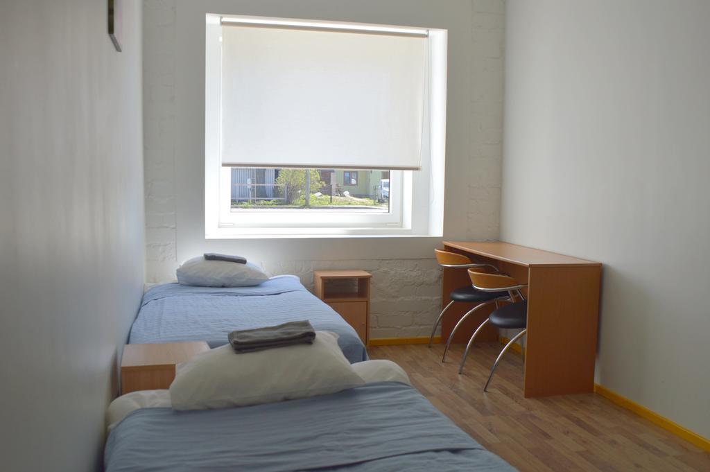 Saare Automatic Hostel Pärnu Buitenkant foto