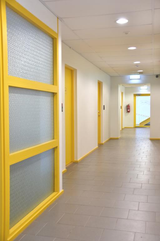 Saare Automatic Hostel Pärnu Buitenkant foto
